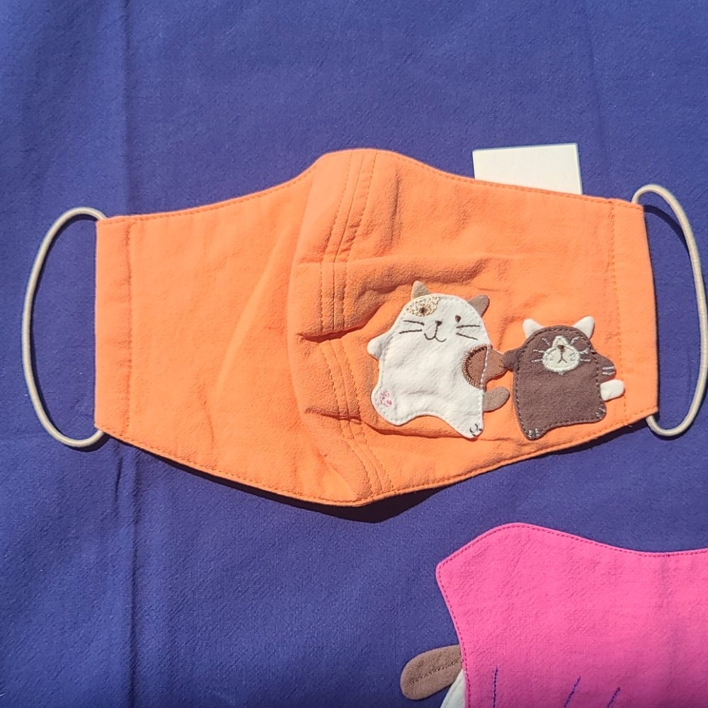 1 Orange Cat Embroidered Hikosen Cara Adult Mask